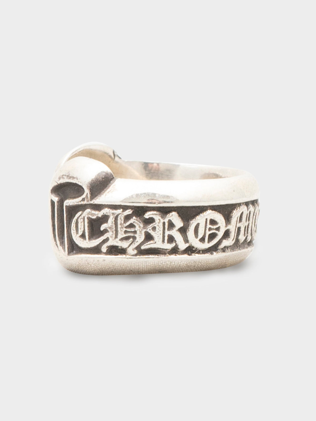 Small Scroll Label Ring