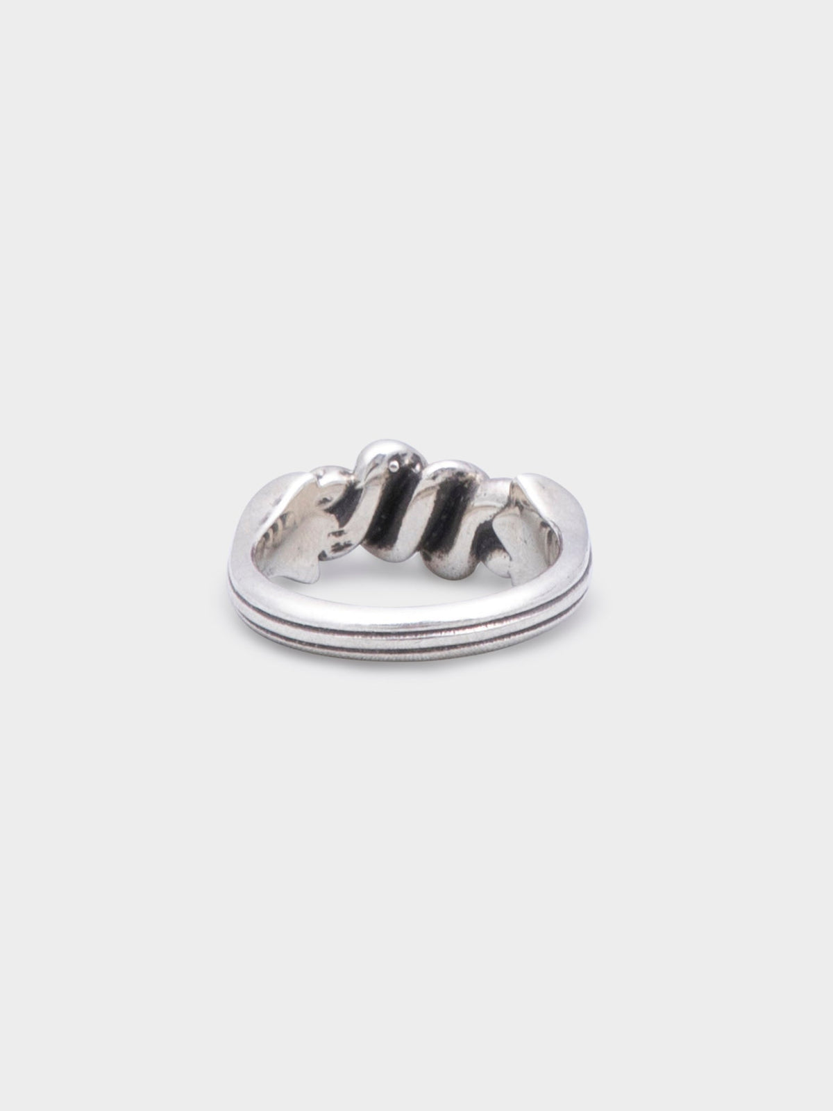 Tiny E Knot Ring