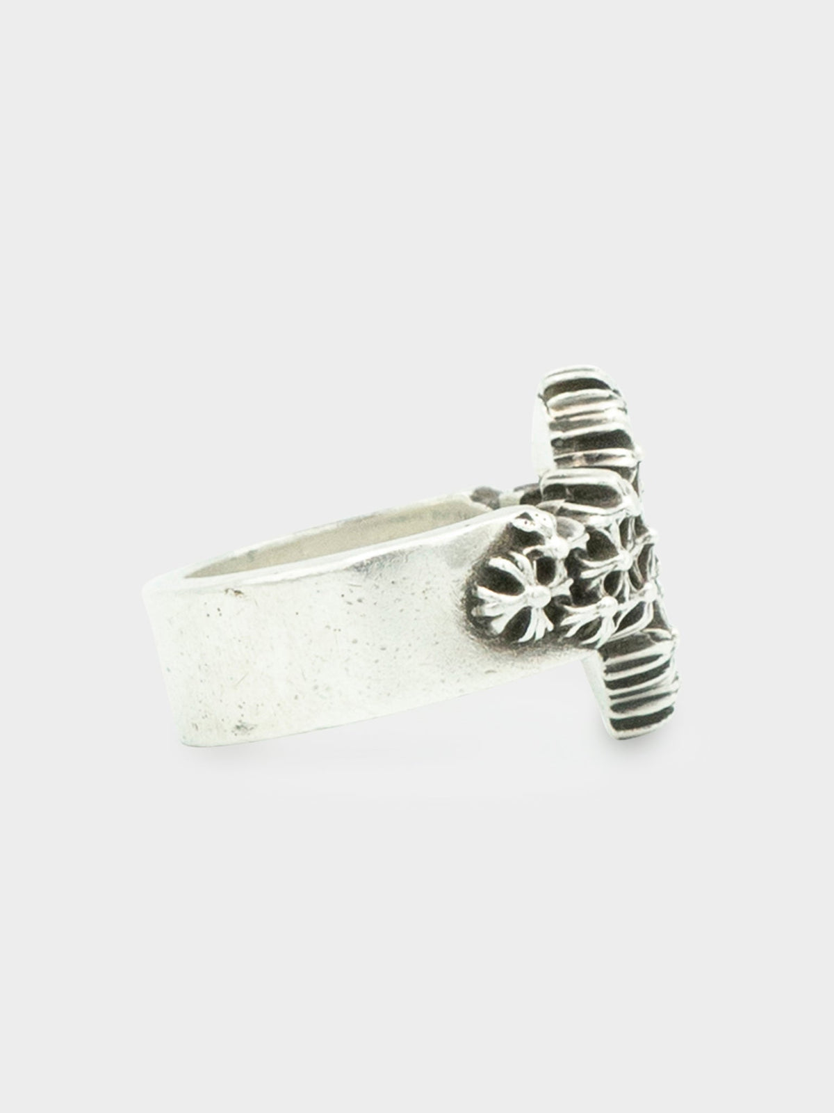 Cemetery Pointer Ring