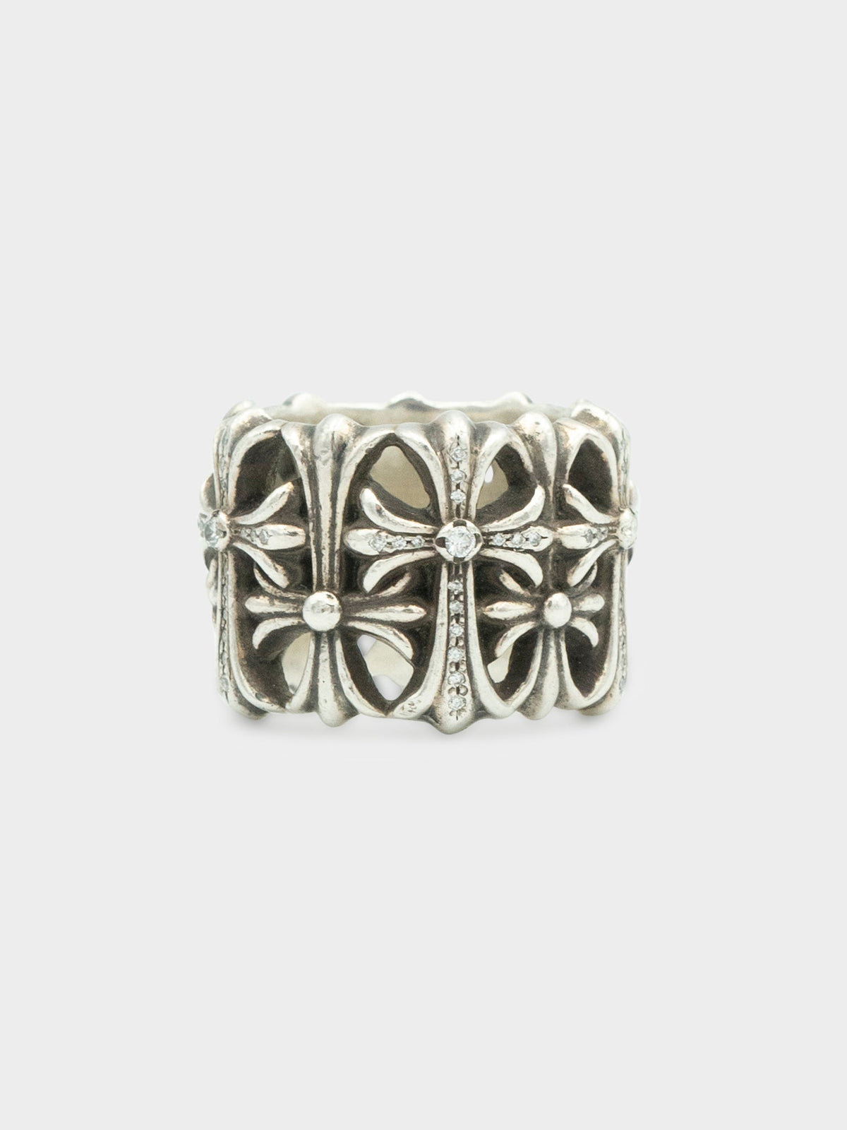 Alternating Pavé Diamond Cemetery Ring